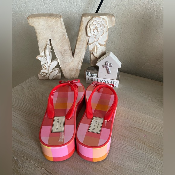 Sandals - Picture 3 of 4